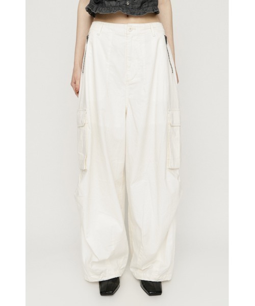 SLY(スライ)の「OVER LOOSE ZIP CARGO PT オーバールーズジップカーゴパンツ 夏服 秋服 冬服(カーゴパンツ・レディース・ブラック/オフホワイト/カーキ・2/1)」の9枚目の写真