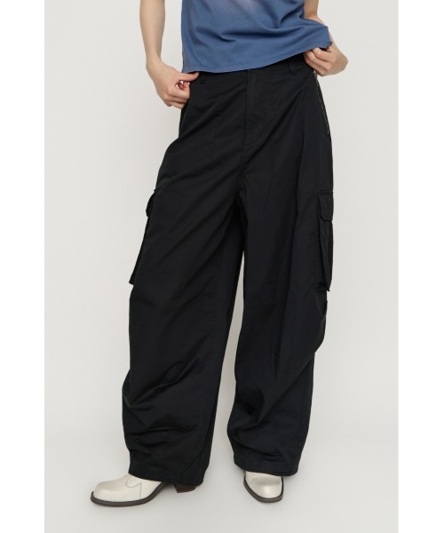 SLY(スライ)の「OVER LOOSE ZIP CARGO PT オーバールーズジップカーゴパンツ 夏服 秋服 冬服(カーゴパンツ・レディース・ブラック/オフホワイト/カーキ・2/1)」の13枚目の写真
