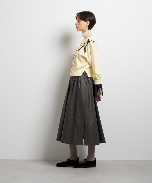 LANVIN en Bleu(ランバンオンブルー)の「エンブロイダリーニットカーディガン(カーディガン/ボレロ・レディース・ブラウン/オフホワイト・38)」の4枚目の写真
