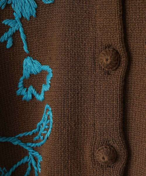 LANVIN en Bleu(ランバンオンブルー)の「エンブロイダリーニットカーディガン(カーディガン/ボレロ・レディース・ブラウン/オフホワイト・38)」の14枚目の写真