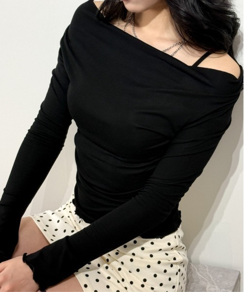 owen(オーウェン)の「韓国ナチュラルガーリー ワンショル風リブトップス フィットカットソー(Tシャツ/カットソー・レディース・ブラック/ベージュ・S/M/L)」の7枚目の写真