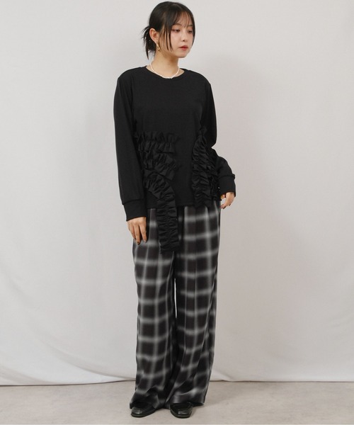 palm RICHE(ポームリシュ)の「フリルドッキングT(Tシャツ/カットソー・レディース・オフホワイト/ブラック/グレー・M)」の18枚目の写真