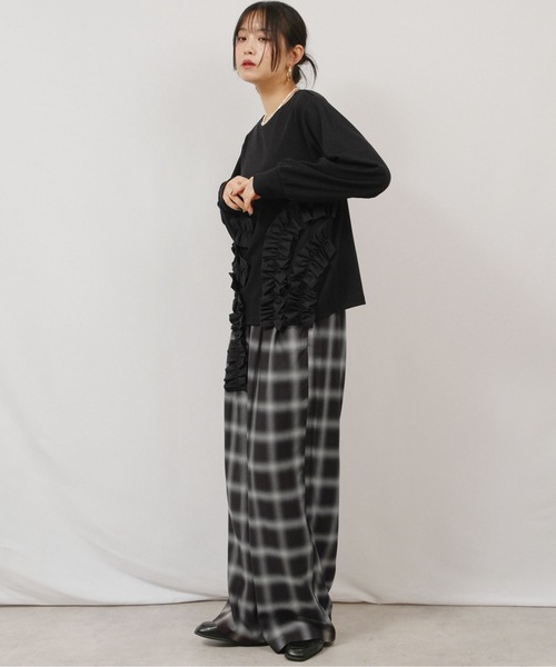 palm RICHE(ポームリシュ)の「フリルドッキングT(Tシャツ/カットソー・レディース・オフホワイト/ブラック/グレー・M)」の22枚目の写真