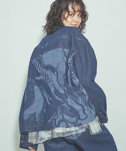 niko and...(ニコアンド)の「モチーフデニムブルゾン by MAO KAWASAKI(ブルゾン・レディース・ライトブルー/ブルー・MEDIUM/LARGE)」の1枚目の写真