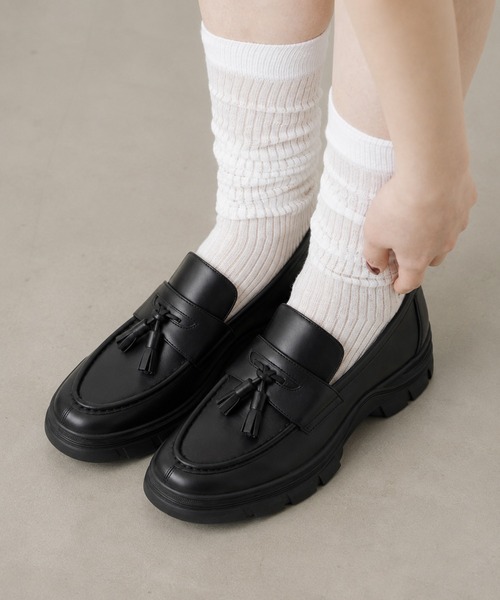 coca(ANDEX shoes product)(コカ)の「軽量 厚底 トラックソールローファー(ローファー・レディース・ブラック・SMALL/MEDIUM/LARGE)」の4枚目の写真