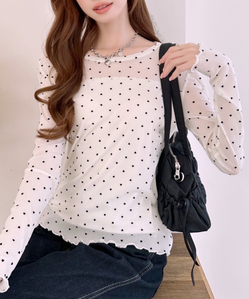 Ada.(エイダ)の「ピンドット柄 メロウフリル シアー カットソー(Tシャツ/カットソー・レディース・ベージュ/ホワイト/ブラック・FREE)」の4枚目の写真