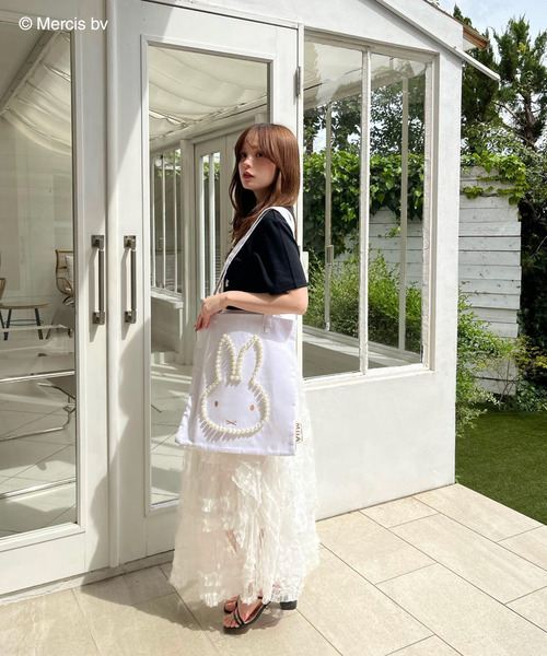 MIIA(ミーア)の「miffy ジュエルパールTシャツ(Tシャツ/カットソー・レディース・ブラック/オフホワイト・FREE)」の4枚目の写真