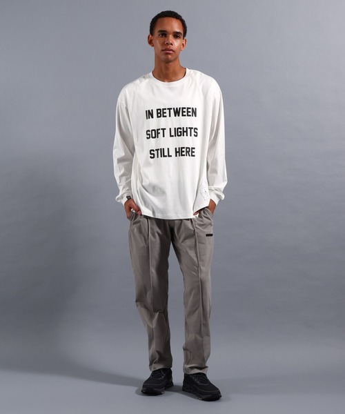 NUMERALS（ヌメラルズ）の「[NUMERALS]NO WORRIES MESSAGE GRAPHIC TEE（Tシャツ/カットソー・メンズ・ベージュ/ブラック・MEDIUM/LARGE）」の3枚目の写真
