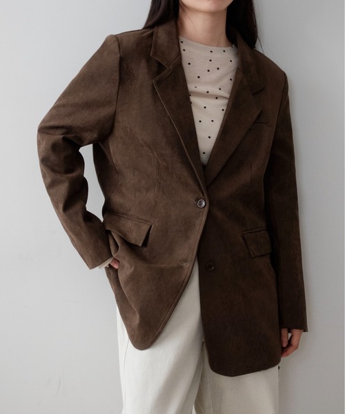 on:nue（オンニュ）の「【on:nue】フェイクスエードテーラードジャケット /26-27 AW COLLECTION（テーラードジャケット・レディース・ブラウン/カーキ・FREE）」の17枚目の写真