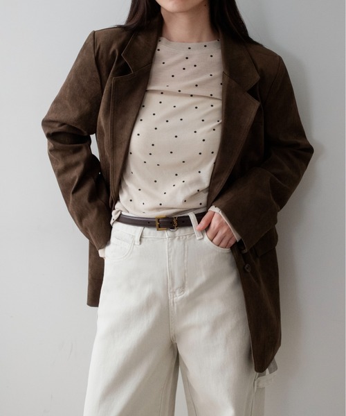 on:nue（オンニュ）の「【on:nue】フェイクスエードテーラードジャケット /26-27 AW COLLECTION（テーラードジャケット・レディース・ブラウン/カーキ・FREE）」の18枚目の写真