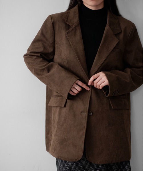on:nue（オンニュ）の「【on:nue】フェイクスエードテーラードジャケット /26-27 AW COLLECTION（テーラードジャケット・レディース・ブラウン/カーキ・FREE）」の5枚目の写真
