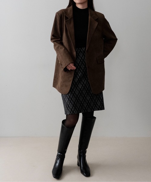 on:nue（オンニュ）の「【on:nue】フェイクスエードテーラードジャケット /26-27 AW COLLECTION（テーラードジャケット・レディース・ブラウン/カーキ・FREE）」の8枚目の写真