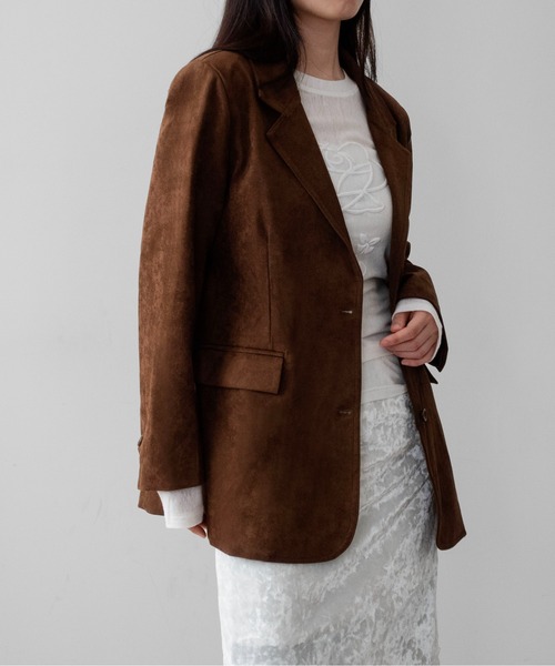 on:nue（オンニュ）の「【on:nue】フェイクスエードテーラードジャケット /26-27 AW COLLECTION（テーラードジャケット・レディース・ブラウン/カーキ・FREE）」の13枚目の写真