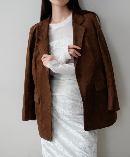 on:nue（オンニュ）の「【on:nue】フェイクスエードテーラードジャケット /26-27 AW COLLECTION（テーラードジャケット・レディース・ブラウン/カーキ・FREE）」の16枚目の写真