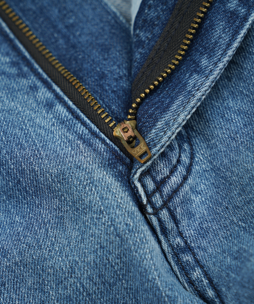 FRIZMWORKS（フリズムワークス）の「FIELD ADJUSTER DENIM PANTS _ LIGHT BLUE（デニムパンツ・メンズ・その他・SMALL/MEDIUM/LARGE/X-LARGE）」の6枚目の写真