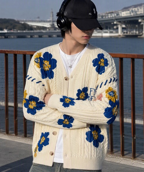 HOOK（フック）の「HOOK -original-　花柄総プリントケーブル編みニットカーディガン（カーディガン/ボレロ・メンズ・ライトベージュ・XL/M/L）」の6枚目の写真