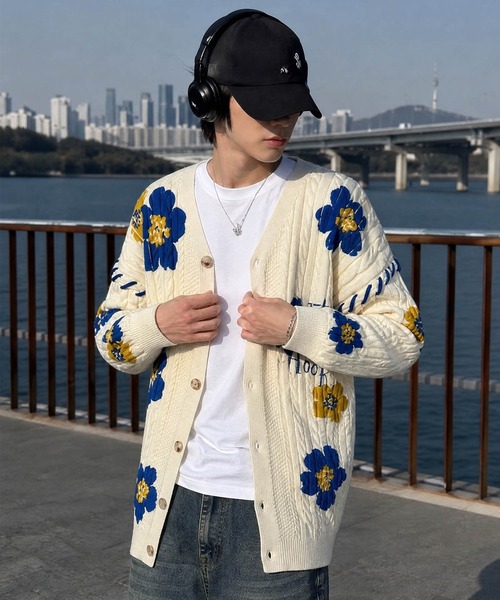 HOOK（フック）の「HOOK -original-　花柄総プリントケーブル編みニットカーディガン（カーディガン/ボレロ・メンズ・ライトベージュ・XL/M/L）」の5枚目の写真