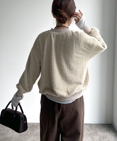 DouDou（ドゥドゥ）の「【WEB限定】 カレッジロゴクループルオーバー（Tシャツ/カットソー・レディース・カーキ/チャコールグレー/アイボリー・FREE）」の9枚目の写真