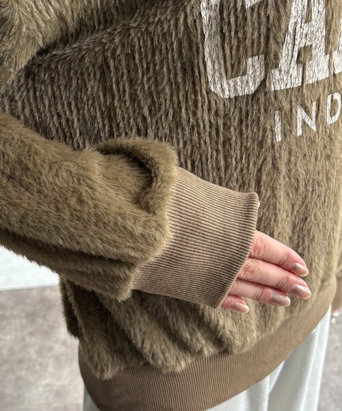 DouDou（ドゥドゥ）の「【WEB限定】 カレッジロゴクループルオーバー（Tシャツ/カットソー・レディース・カーキ/チャコールグレー/アイボリー・FREE）」の14枚目の写真