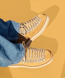 WHITE MOUNTAINEERING（ホワイトマウンテニアリング）の「White Mountaineering/ホワイトマウンテニアリング WM×Danner 'MOUNTAIN LIGHT'  Vibram ビブラム マウンテンライト ブーツ スニーカー カウスエード メンズ 2026年秋冬 秋服（スニーカー）」