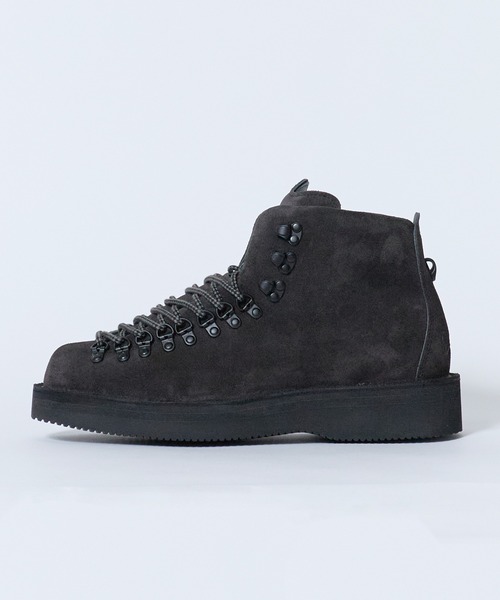 WHITE MOUNTAINEERING(ホワイトマウンテニアリング)の「White Mountaineering/ホワイトマウンテニアリング WM×Danner 'MOUNTAIN LIGHT' Vibram ビブラム マウンテンライト ブーツ スニーカー カウスエード メンズ 2026年秋冬 秋服(スニーカー・メンズ・キャメル/チャコール・28/27/26)」の17枚目の写真