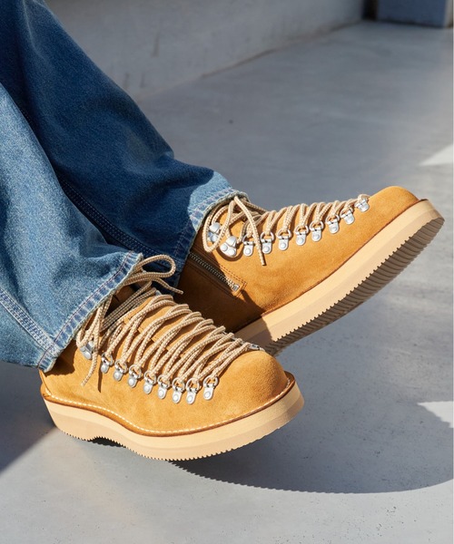 WHITE MOUNTAINEERING(ホワイトマウンテニアリング)の「White Mountaineering/ホワイトマウンテニアリング WM×Danner 'MOUNTAIN LIGHT' Vibram ビブラム マウンテンライト ブーツ スニーカー カウスエード メンズ 2026年秋冬 秋服(スニーカー・メンズ・キャメル/チャコール・28/27/26)」の12枚目の写真