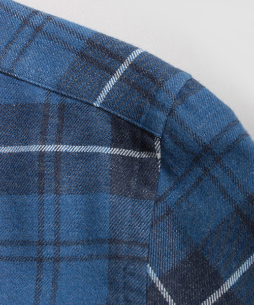 ESSENTIAL GARMENT MEN'S BIGI（エッセンシャルガーメントメンズビギ）の「【2016-17 A/W新作】起毛 BDチェックシャツ/raised fabric（シャツ/ブラウス・メンズ・ホワイト/レッド/ブルー・S/L/M）」の16枚目の写真