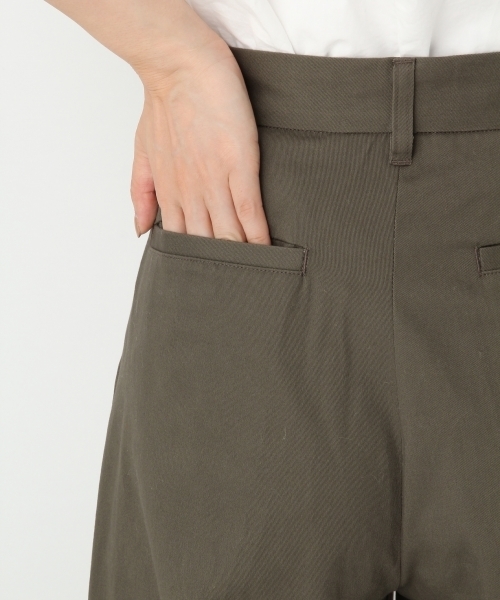 A part by（アパートバイ）の「チノツイルパンツ  737625 （チノパンツ・レディース・ベージュ/カーキ・LARGE/MEDIUM）」の13枚目の写真