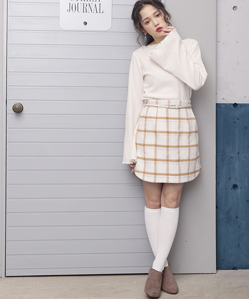 one after another NICE CLAUP（ワンアフターアナザーナイスクラップ）の「ベル袖トップス（Tシャツ/カットソー・レディース・ピンク/アイボリー/ブラック/サックスブルー・FREE）」の8枚目の写真