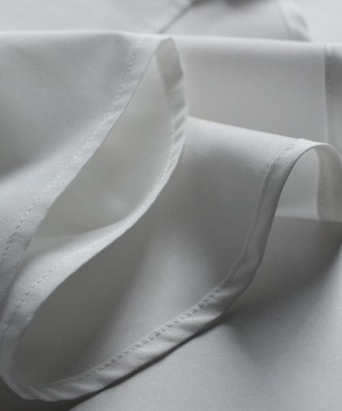 antiqua（アンティカ）の「袖ボタンドルマンロングシャツ（シャツ/ブラウス・レディース・ホワイト/ネイビー・FREE）」の9枚目の写真