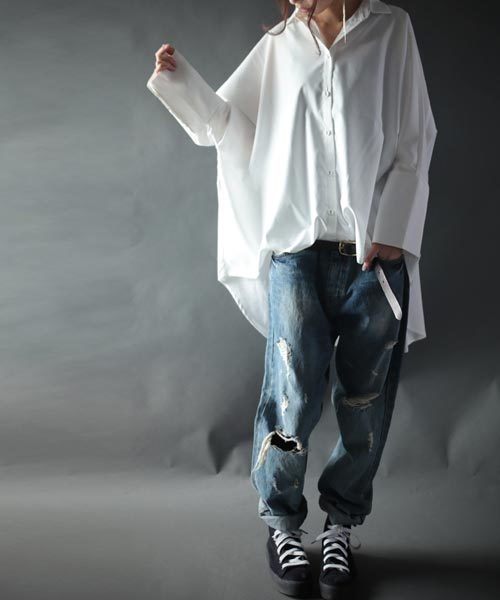 antiqua（アンティカ）の「袖ボタンドルマンロングシャツ（シャツ/ブラウス・レディース・ホワイト/ネイビー・FREE）」の6枚目の写真