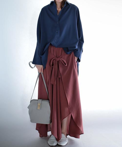 antiqua（アンティカ）の「袖ボタンドルマンロングシャツ（シャツ/ブラウス・レディース・ホワイト/ネイビー・FREE）」の12枚目の写真