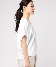 ENFOLD（エンフォルド）の「バックサテンジョーゼット VネックTOP（T  