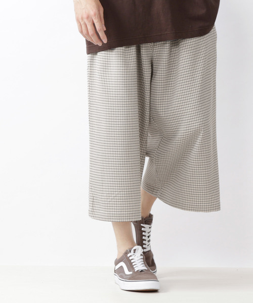 MONO-MART（モノマート）の「TRタックワイドパンツ テーパードハーフスラックス（スラックス・メンズ・ベージュ/ライトグレー/ブラック/インディゴブルー/ライトベージュ/オリーブ/チャコールグレー/オフホワイト/ネイビー/グレー/ストライプ/サックスブルー/グレー系その他/ベージュ系その他/モカ/ブルー系その他・FREE）」の10枚目の写真