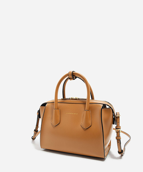 CHARLES & KEITH（チャールズ & キース）の「ダブルジップストラクチャードバッグ / DOUBLE ZIP STRUCTURED BAG（ハンドバッグ・レディース・ホワイト系その他/ライトブラウン/ブラック・M）」の10枚目の写真