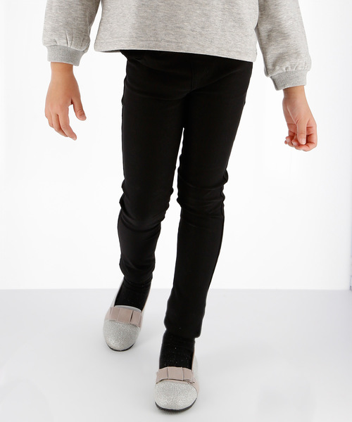 Catherine Cottage（キャサリンコテージ）の「キッズストレッチパンツ（その他パンツ・キッズ・ブラック/ピンク/ブルー/グリーン/ブラック×ホワイト/ライラック/ホワイト系その他7/ブルー系その他4/ブルー系その他5/ブルー系その他6/ブルー系その他7/ブルー系その他3/ブラック系その他4・110/120/130/140/150）」の4枚目の写真