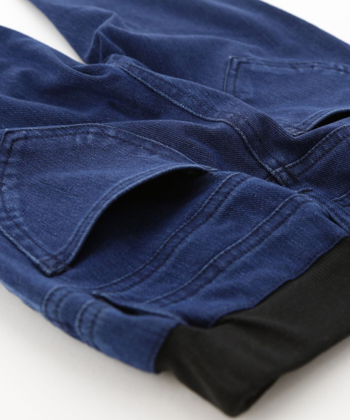 Catherine Cottage（キャサリンコテージ）の「キッズストレッチパンツ（その他パンツ・キッズ・ブラック/ピンク/ブルー/グリーン/ブラック×ホワイト/ライラック/ホワイト系その他7/ブルー系その他4/ブルー系その他5/ブルー系その他6/ブルー系その他7/ブルー系その他3/ブラック系その他4・110/120/130/140/150）」の17枚目の写真