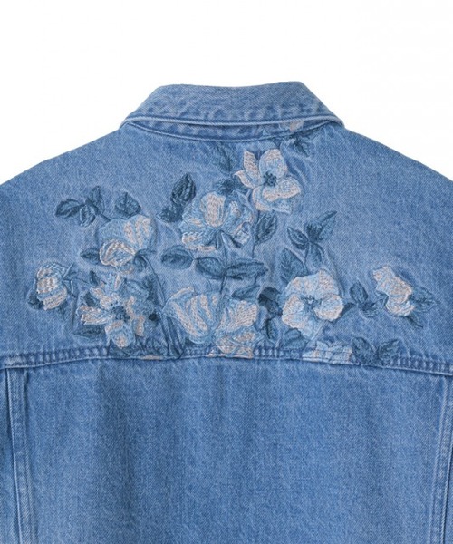 CLANE（クラネ）の「EMBROIDERY DENIM JACKET（デニムジャケット・メンズ・ブルー/ホワイト・2/1）」の11枚目の写真