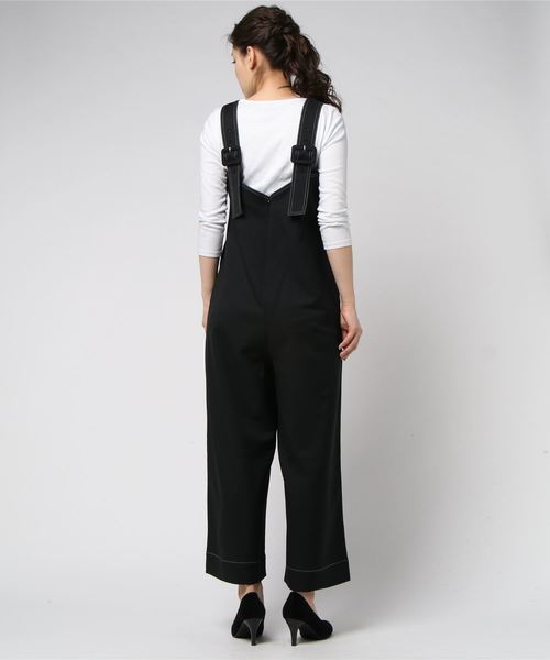 MOUSSY（マウジー）の「WIDE SILHOUETTE ALL IN ONE（つなぎ/オールインワン・レディース・オフホワイト/ブラック・1/2）」の3枚目の写真