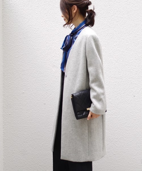 NARACAMICIE(ナラカミーチェ)の「V襟ウール混ロングコート(その他アウター・レディース・グレー/ベージュ・MEDIUM/X-LARGE)」の5枚目の写真