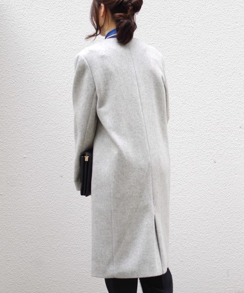 NARACAMICIE(ナラカミーチェ)の「V襟ウール混ロングコート(その他アウター・レディース・グレー/ベージュ・MEDIUM/X-LARGE)」の6枚目の写真