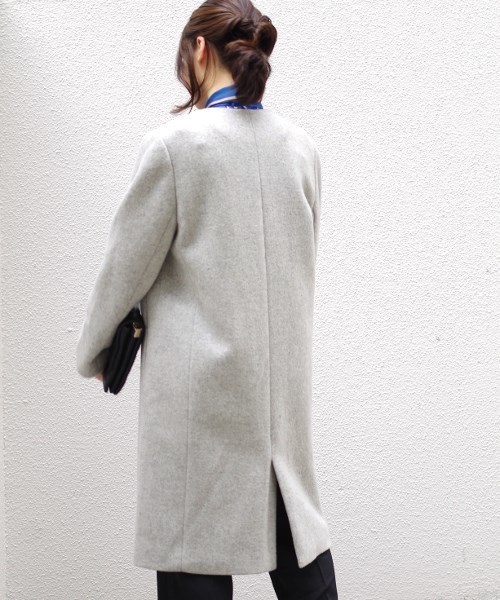 NARACAMICIE(ナラカミーチェ)の「V襟ウール混ロングコート(その他アウター・レディース・グレー/ベージュ・MEDIUM/X-LARGE)」の7枚目の写真
