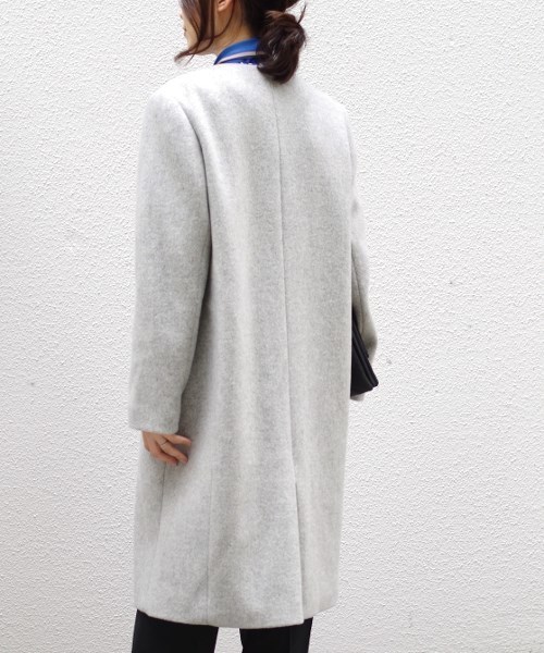 NARACAMICIE(ナラカミーチェ)の「V襟ウール混ロングコート(その他アウター・レディース・グレー/ベージュ・MEDIUM/X-LARGE)」の9枚目の写真