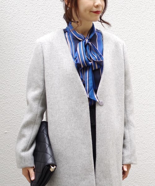 NARACAMICIE(ナラカミーチェ)の「V襟ウール混ロングコート(その他アウター・レディース・グレー/ベージュ・MEDIUM/X-LARGE)」の10枚目の写真