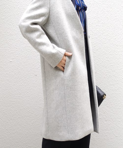 NARACAMICIE(ナラカミーチェ)の「V襟ウール混ロングコート(その他アウター・レディース・グレー/ベージュ・MEDIUM/X-LARGE)」の11枚目の写真