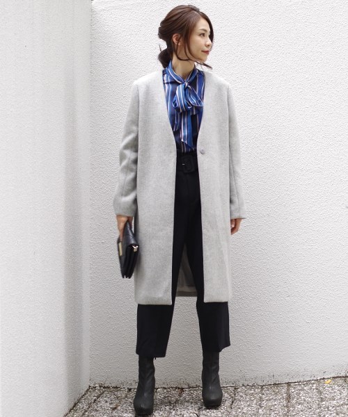 NARACAMICIE(ナラカミーチェ)の「V襟ウール混ロングコート(その他アウター・レディース・グレー/ベージュ・MEDIUM/X-LARGE)」の14枚目の写真