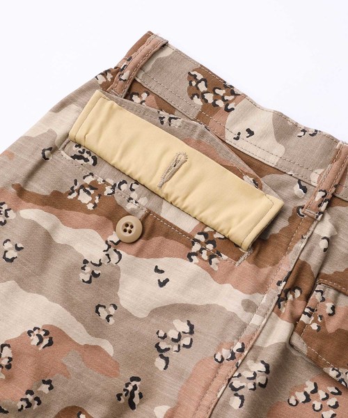 X-girl(エックスガール)の「DESERT CAMO SKIRT(スカート・レディース・ブラック/ベージュ/ライトパープル・1/2)」の8枚目の写真