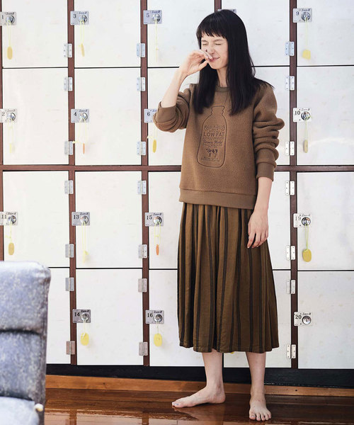 Sunny clouds（サニークラウズ）の「サニークラウズ　湯上りに牛乳トレーナー（スウェット・レディース・ブラウン/オフホワイト・MEDIUM/LARGE/X-LARGE/XX-LARGE/NM）」の9枚目の写真