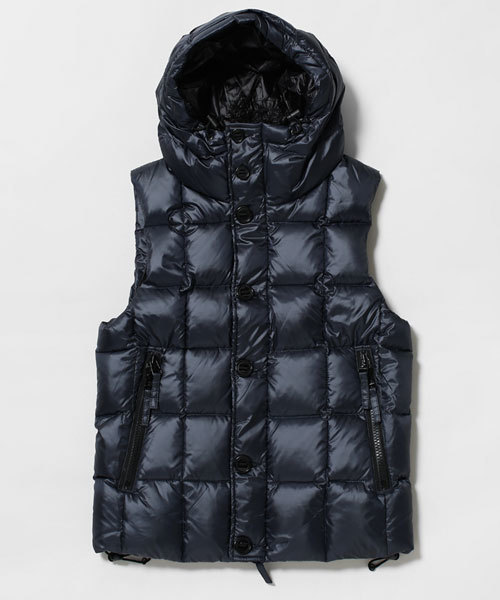 NANO universe（ナノユニバース）の「西川ダウン エアーナイロンベスト