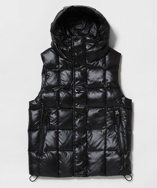 NANO universe（ナノユニバース）の「西川ダウン エアーナイロンベスト